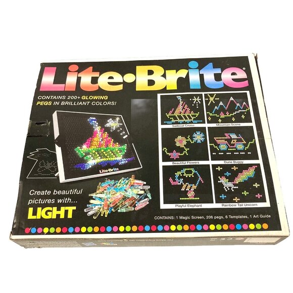 Hasbro Lite Brite Ultimate Classic Light Peg Most Childhood Toy - Picture 3 of 7